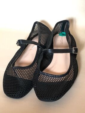Sincerely Jules Black Mesh Mary Jane Ballet Flats Different Sizes L8/R8.5 AS IS